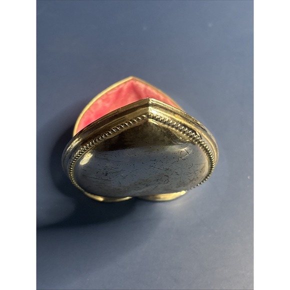 Vintage Silver Tone Heart Jewelry / Trinket Box - Picture 11 of 11